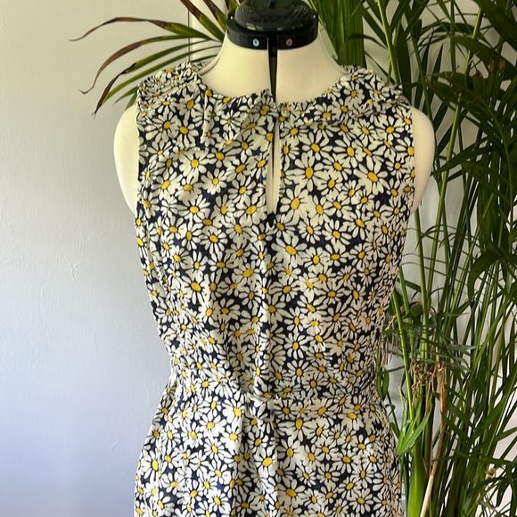 Anne Klein Summer Daisy Dress With Belt Size 10 - Picture 4 of 5